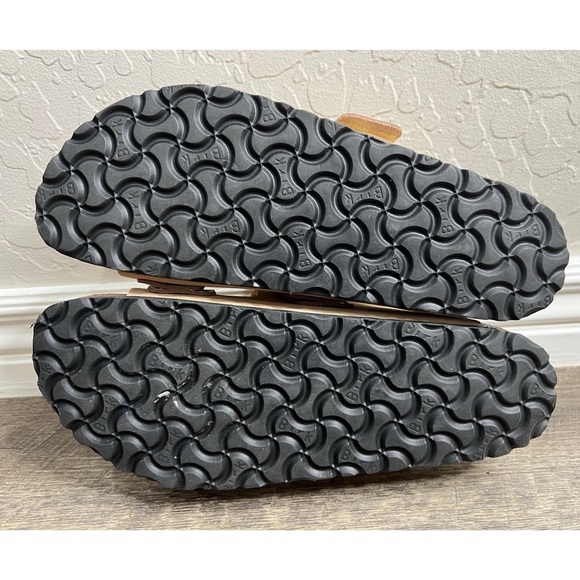 BIRKENSTOCK UJI Nubuck Leather Sandals - Picture 8 of 8